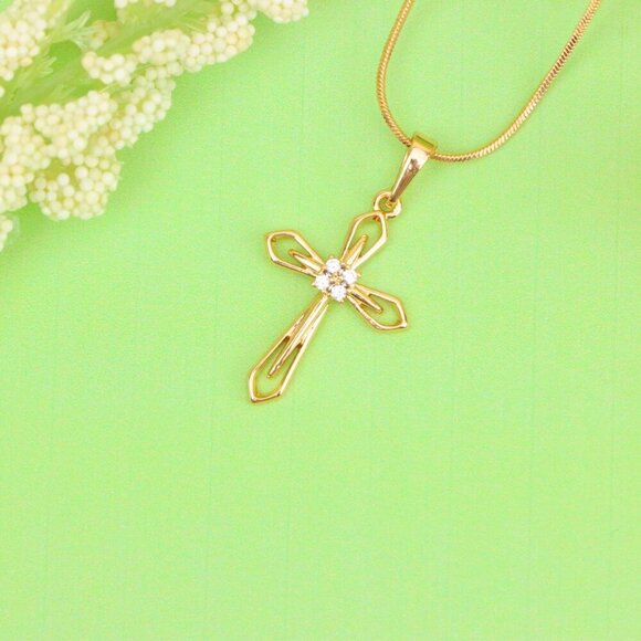"Rose Gold Cross Pendant with Crystals – Elegant Design, XPPT1586 - Picture 11 of 13